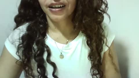 Snapshot of doll78latin chatting on February 6, 1:16 am doll78latin online show from February 6, 1:16 am