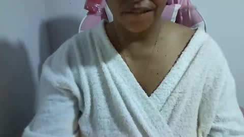 Snapshot of doll78latin chatting on October 8, 3:48 am doll78latin online show from October 8, 3:48 am