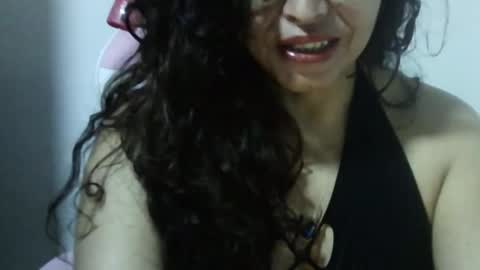 Snapshot of doll78latin chatting on October 20, 10:49 am doll78latin online show from October 20, 10:49 am