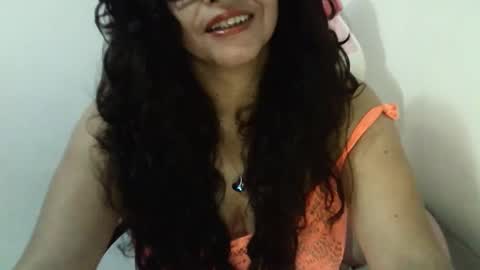 Snapshot of doll78latin chatting on November 21, 12:04 pm doll78latin online show from November 21, 12:04 pm