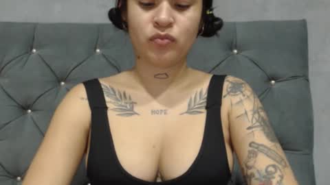 doll_and_thebrown online show from October 12, 5:17 am