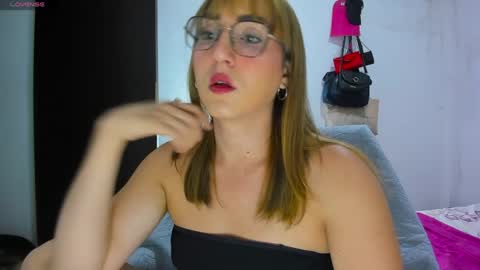 ANDREA online show from June 8, 1:28 am