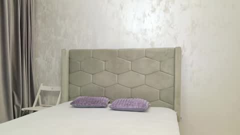 Lexi online show from February 9, 5:50 am