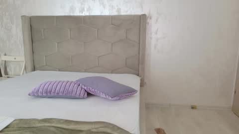 Lexi online show from February 9, 8:54 am