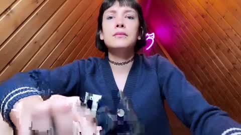 Kira online show from December 3, 7:11 pm