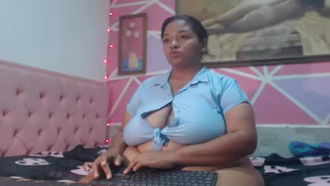 Snapshot of doll_rihana chatting on February 22, 7:29 am doll rihana online show from February 22, 7:29 am