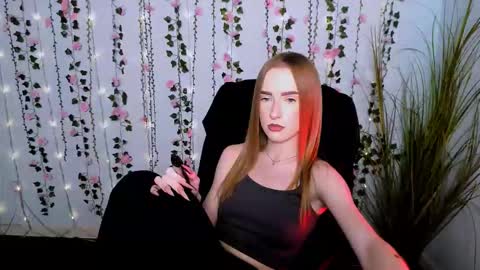 doll_vey online show from September 11, 1:33 pm