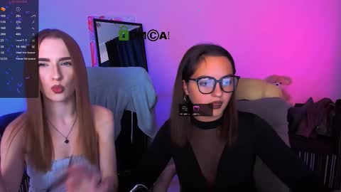 Snapshot of doll_vey chatting on October 13, 7:58 pm doll_vey online show from October 13, 7:58 pm