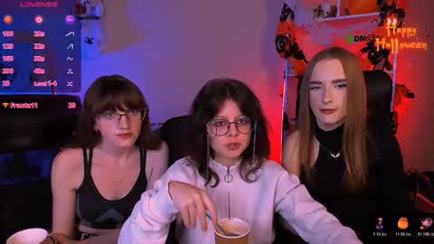 Snapshot of doll_vey chatting on November 2, 8:00 pm doll_vey online show from November 2, 8:00 pm