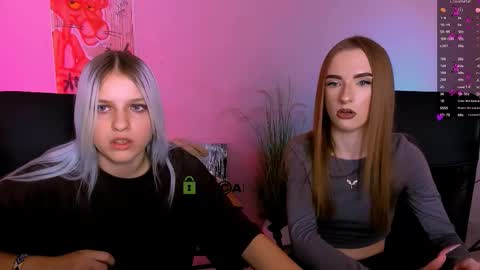 Snapshot of doll_vey chatting on December 4, 8:17 pm doll_vey online show from December 4, 8:17 pm