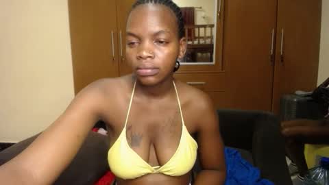 Bella online show from October 16, 8:54 pm