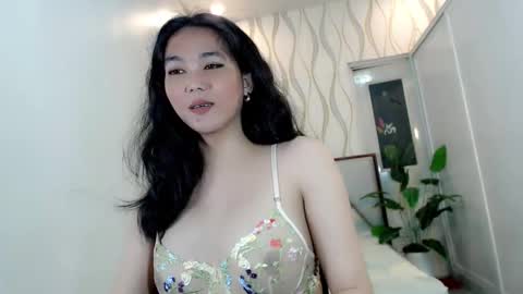 Make me Happy online show from February 16, 11:12 pm