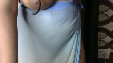 dolly_2 online show from December 5, 5:15 am