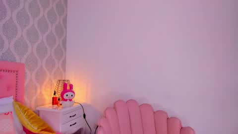 dolly_kitter online show from July 28, 11:28 am