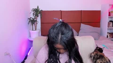 Snapshot of dolly_paige chatting on January 19, 11:21 pm emily -- online show from January 19, 11:21 pm