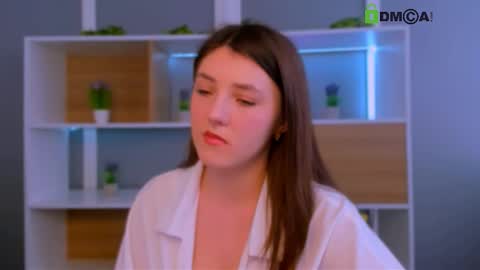 Snapshot of dolly_sunshine chatting on March 12, 5:57 am dolly_sunshine online show from March 12, 5:57 am