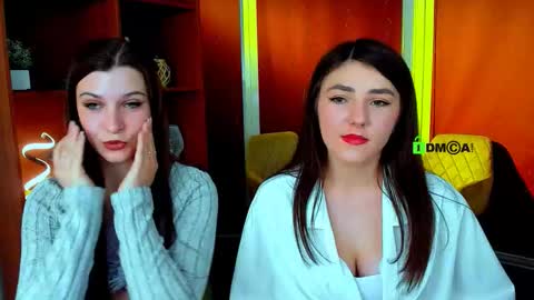 Snapshot of dolly_sunshine chatting on March 24, 12:32 pm dolly_sunshine online show from March 24, 12:32 pm