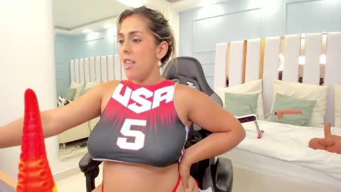 dolly walker online show from December 30, 2:31 am