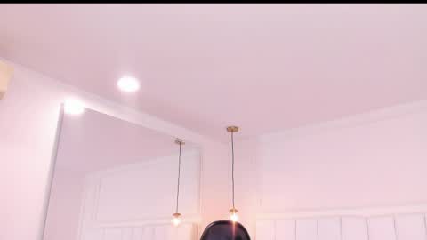 dolly walker online show from March 23, 9:30 pm