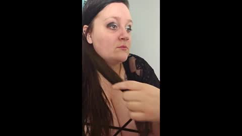 Snapshot of dollydarkside chatting on March 1, 8:11 pm dollydarkside online show from March 1, 8:11 pm