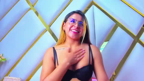 dollyjuicy1 online show from February 11, 10:26 am