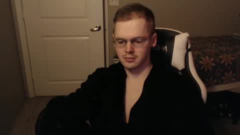 doloresman online show from February 22, 9:12 am