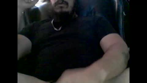 Snapshot of domanarchist chatting on January 5, 10:40 pm Sullyboyx online show from January 5, 10:40 pm