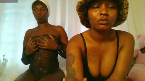 Amarie noels online show from June 2, 11:34 am