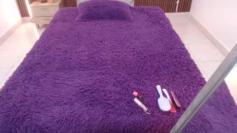 Snapshot of domenica_west chatting on October 29, 12:29 pm domenica online show from October 29, 12:29 pm