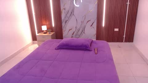 Snapshot of domenica_west chatting on October 31, 1:34 pm domenica online show from October 31, 1:34 pm