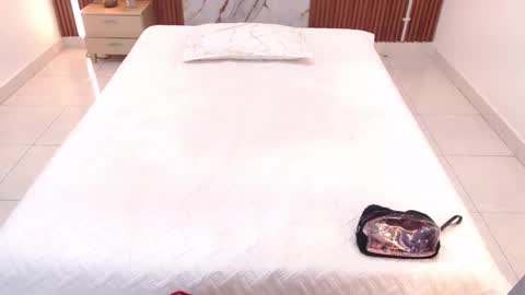 Snapshot of domenica_west chatting on November 6, 12:17 pm domenica online show from November 6, 12:17 pm