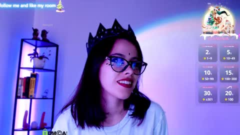 Snapshot of domgiirl chatting on December 31, 2:47 pm Mistress online show from December 31, 2:47 pm