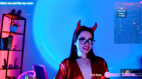 Snapshot of domgiirl chatting on January 9, 2:33 am Mistress online show from January 9, 2:33 am