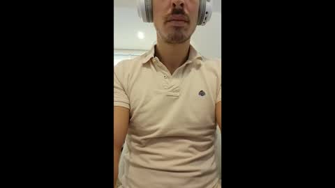 Snapshot of dominance chatting on October 6, 7:28 am Master Dominance online show from October 6, 7:28 am