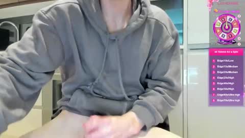 Snapshot of dominantalex182 chatting on March 3, 12:44 pm Alex... online show from March 3, 12:44 pm