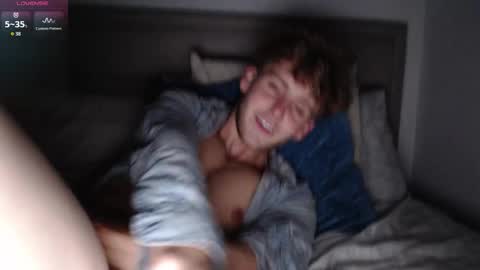 Snapshot of dominantalex182 chatting on March 8, 7:06 pm Alex... online show from March 8, 7:06 pm