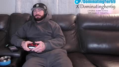 Snapshot of dominatingher69 chatting on January 24, 2:19 pm dominatingher69 online show from January 24, 2:19 pm