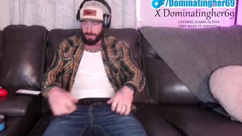 Snapshot of dominatingher69 chatting on January 27, 1:52 pm dominatingher69 online show from January 27, 1:52 pm