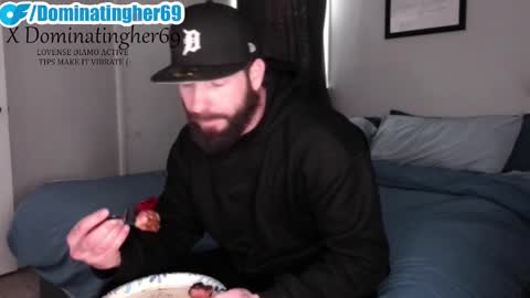 Snapshot of dominatingher69 chatting on February 21, 3:54 pm dominatingher69 online show from February 21, 3:54 pm
