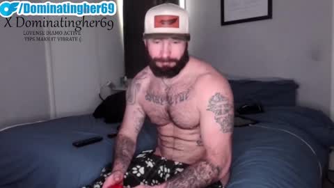 Snapshot of dominatingher69 chatting on February 25, 5:47 pm dominatingher69 online show from February 25, 5:47 pm