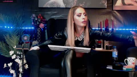 Dominatrix Eve online show from January 10, 12:27 am