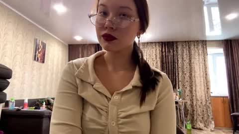 Snapshot of domingapriess chatting on November 21, 4:11 am Olivia online show from November 21, 4:11 am