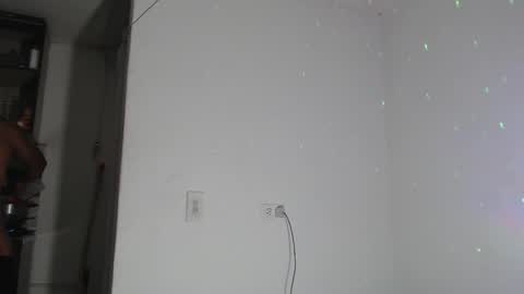 Snapshot of dominic_donnovan chatting on January 8, 2:03 am DOMI online show from January 8, 2:03 am