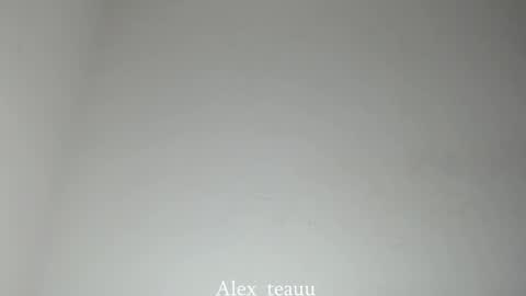 Snapshot of dominic_donnovan chatting on January 15, 5:12 am DOMI online show from January 15, 5:12 am