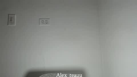 Snapshot of dominic_donnovan chatting on January 16, 9:08 pm DOMI online show from January 16, 9:08 pm