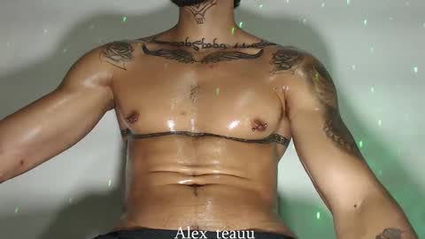 Snapshot of dominic_donnovan chatting on February 3, 8:25 pm DOMI online show from February 3, 8:25 pm