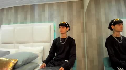 Dominic foox online show from February 9, 2:10 pm