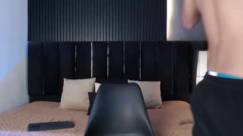 Dominic online show from October 2, 10:17 pm