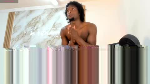 Snapshot of dominic_luxx chatting on May 13, 2:14 pm Dominic online show from May 13, 2:14 pm