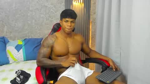 dominic_sg online show from July 29, 4:10 am
